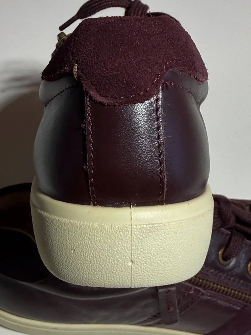 hotter chase shoes